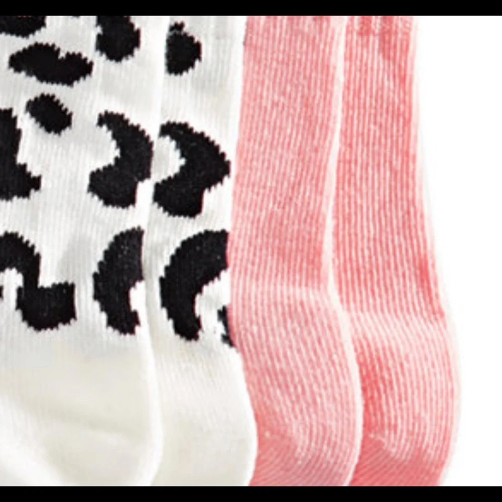 Jenni Two pair crew socks and one matching scrunchie set NWT